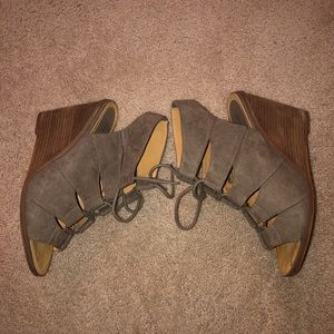 Melrose & Market Sling Back Peep Toe Wedge